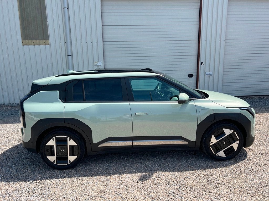 Kia EV3 Plus Advanced 81.4 kWh 605 KM PANO.HARMAN-KARDON.NAP, Auto's, Kia, Gebruikt, Adaptive Cruise Control, Grijs, 204 pk