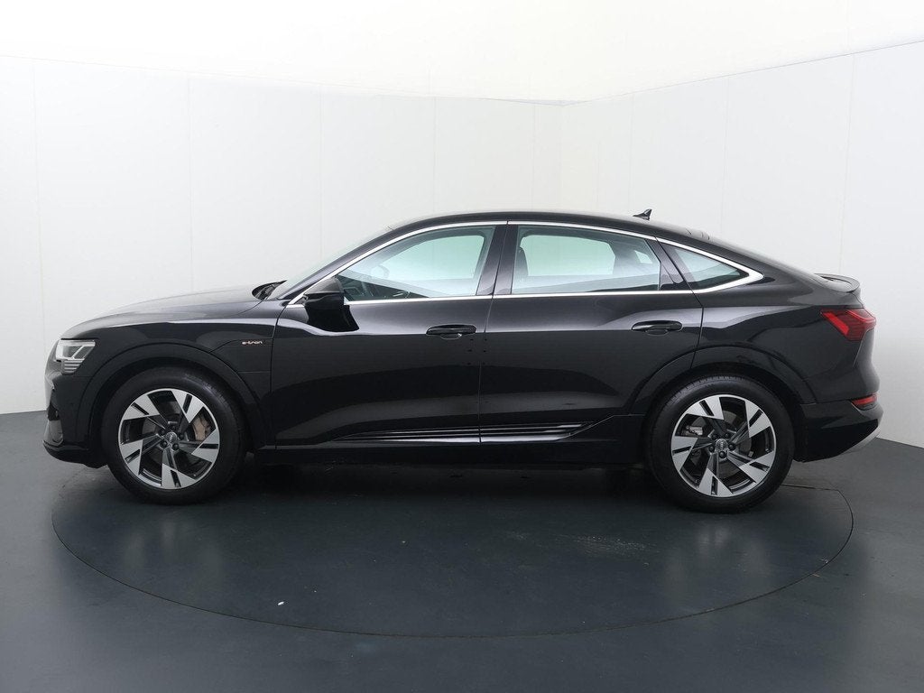 Audi e-tron Sportback 50 quattro edition 71 kWh | 313 PK | S, Auto's, Audi, Stof, 71 kWh, Met garantie (alle), Zwart