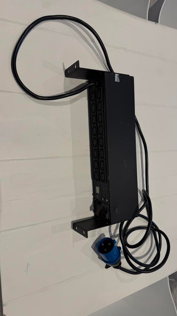 APC AP7922b Switched Rack PDU, Ophalen of Verzenden, Overige typen