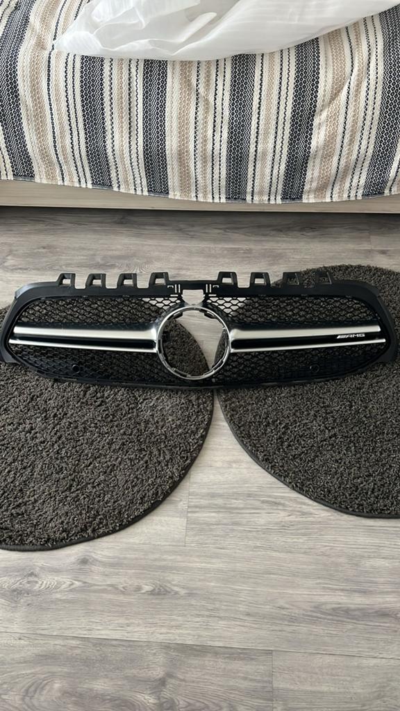 Mercedes-benz a35 grill orgineel, Ophalen of Verzenden, Mercedes-Benz, Bumper