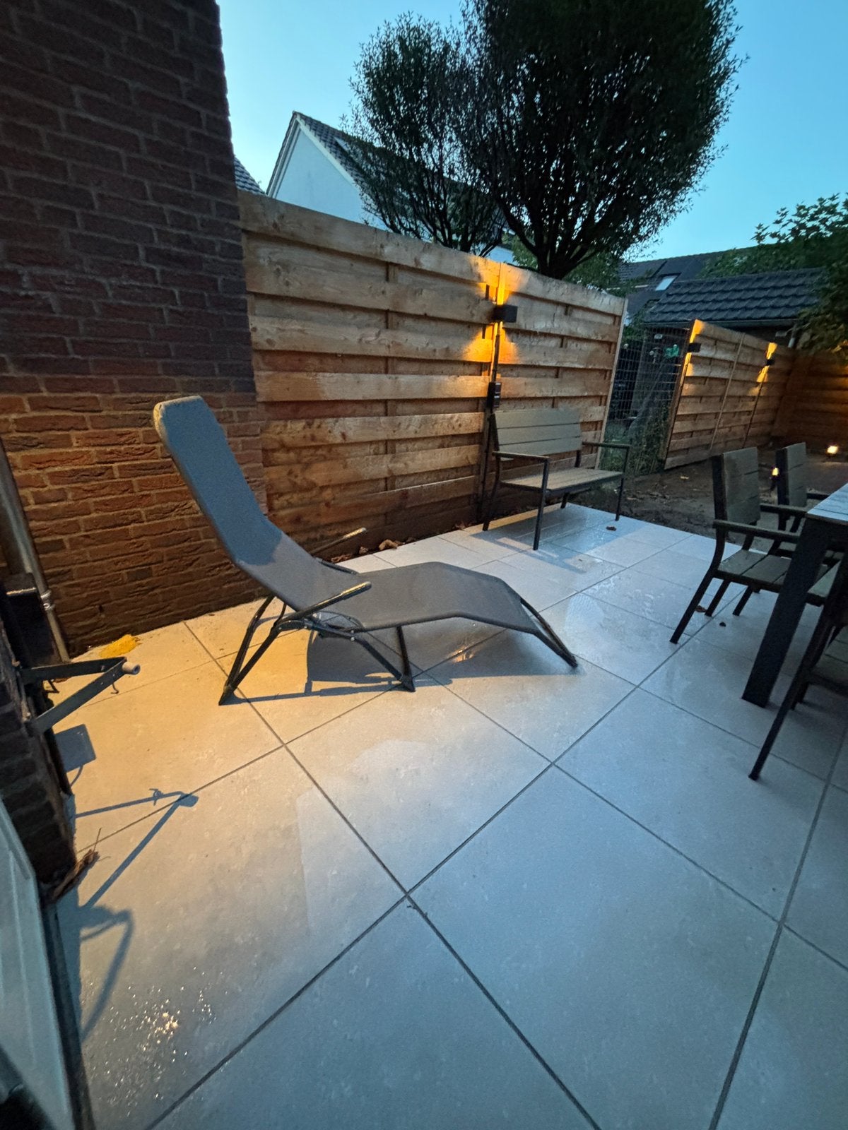 2x grijze verstelbare ligstoel / relaxstoel voor tuin, Ophalen, Zo goed als nieuw, Verstelbaar
