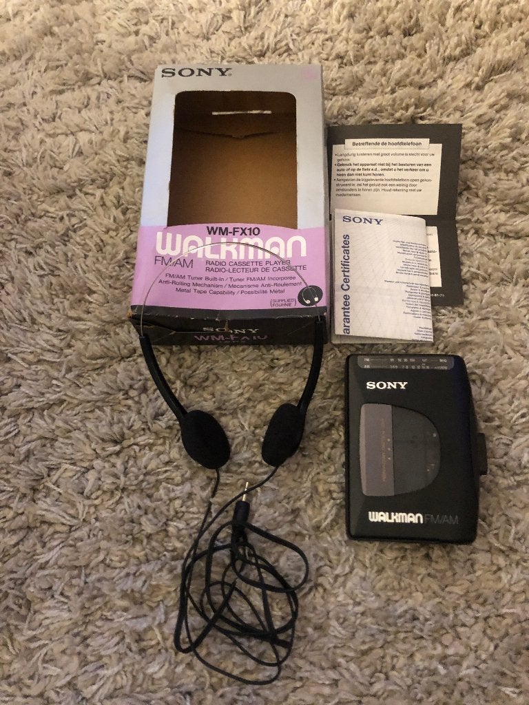 Sony WM-FX10, Ophalen, Walkman