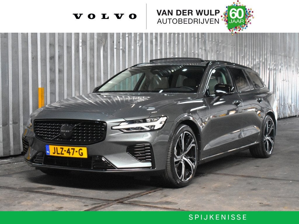 Volvo V60 T8 455PK AWD Ultra Dark | Massage | 360 | Schuifda, Automaat, Lichtsensor, Gebruikt, 4 cilinders