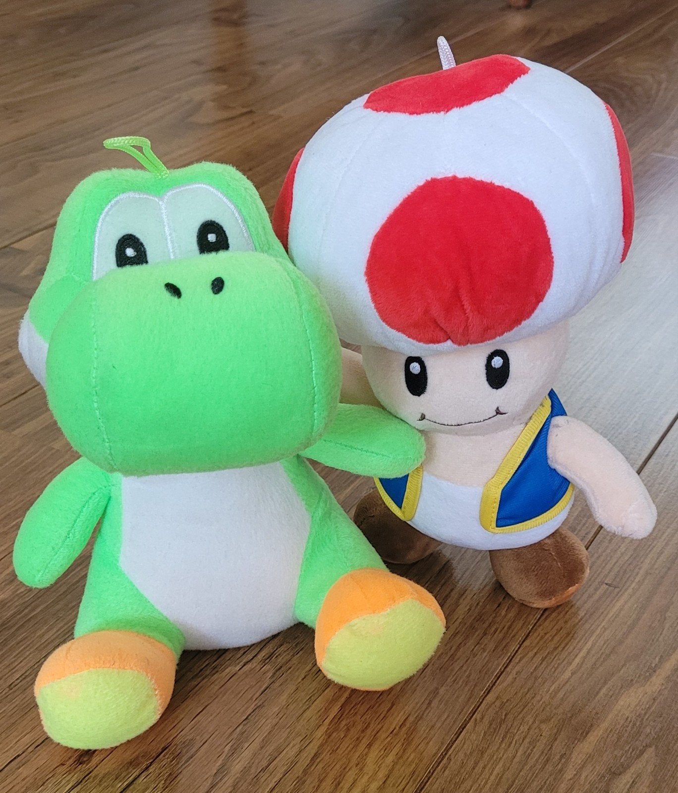 Mario knuffels. Yoshi & Toad. 25cm  hoog., Overige merken, Overige typen, Ophalen of Verzenden, Zo goed als nieuw