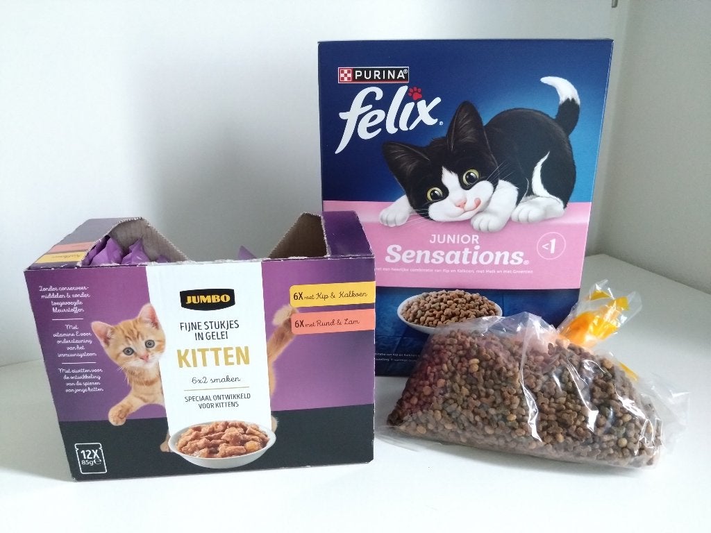 Kittenvoer + nieuw speeltje, Ophalen, Kat