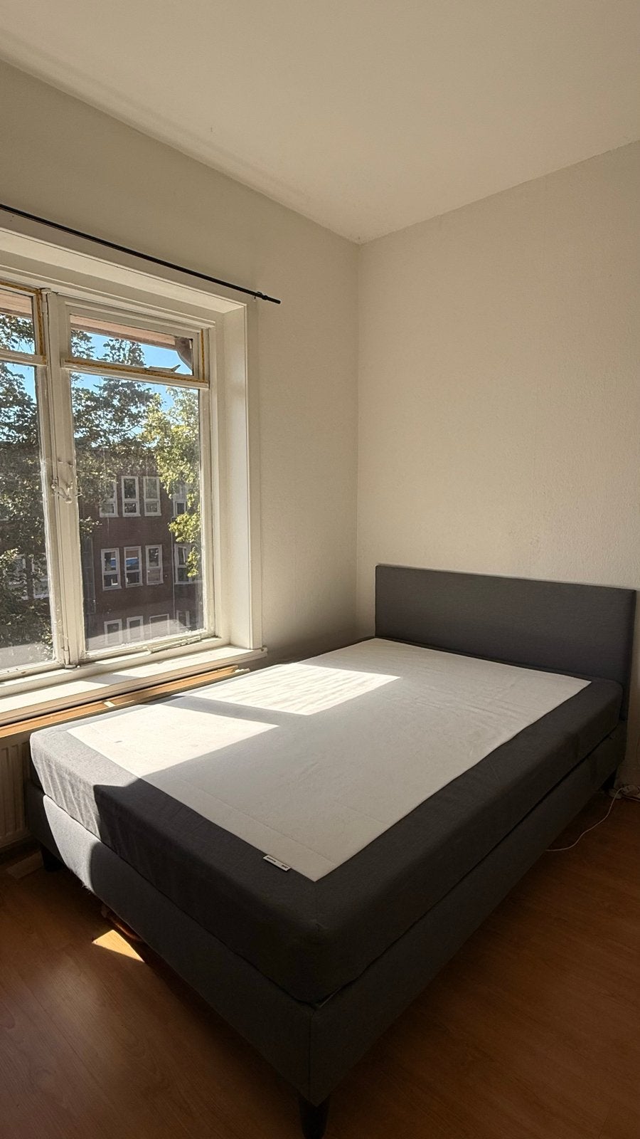 IKEA bed 140x200cm, Huis en Inrichting, Slaapkamer | Boxsprings, Ophalen, Tweepersoons, 140 cm, Zo goed als nieuw