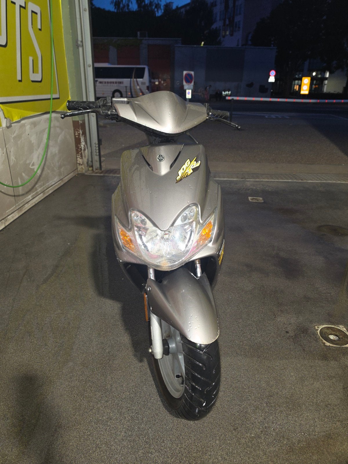 Yamaha jog r - Goed onderhouden scooter km 28951, Ophalen of Verzenden, Gebruikt, Benzine, Yamaha