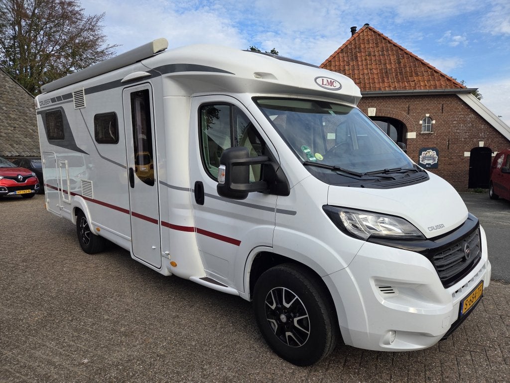 LMC  Cruiser T662 G 2021 enkele bedden, Watertank (Schoon), Fiat, Cruiser T662 G 2021 enkele bedden, 7 tot 8 meter