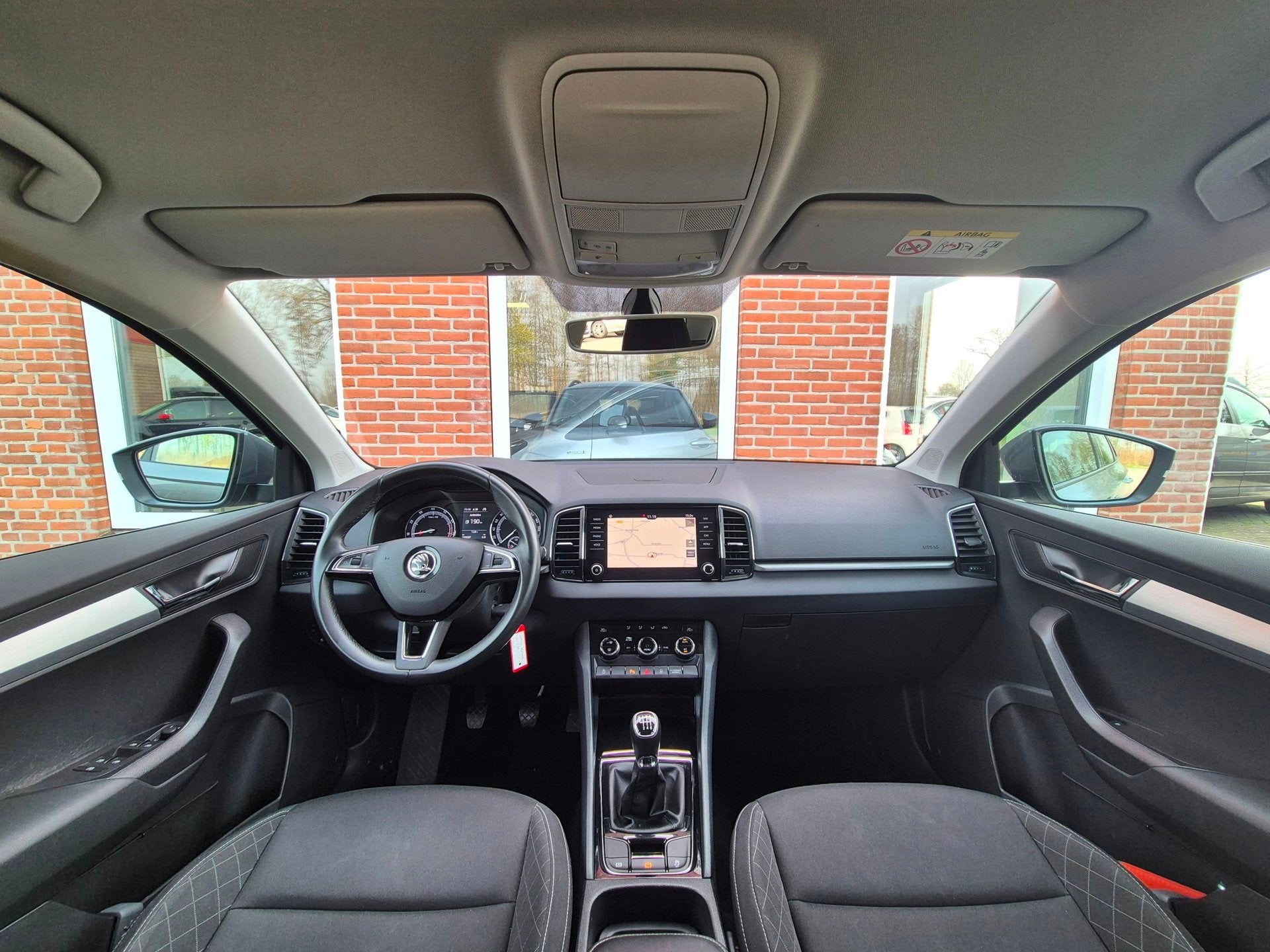 Skoda Karoq 1.0 TSI Ambition Business 116PK 5drs clima, crui, Auto's, Voorwielaandrijving, Stof, Gebruikt, Euro 6