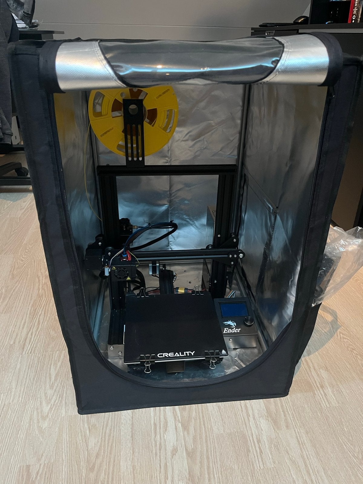 Creality Ender 3 Pro 3D-printer met upgrades en behuizing, Ophalen, Gebruikt, Filament