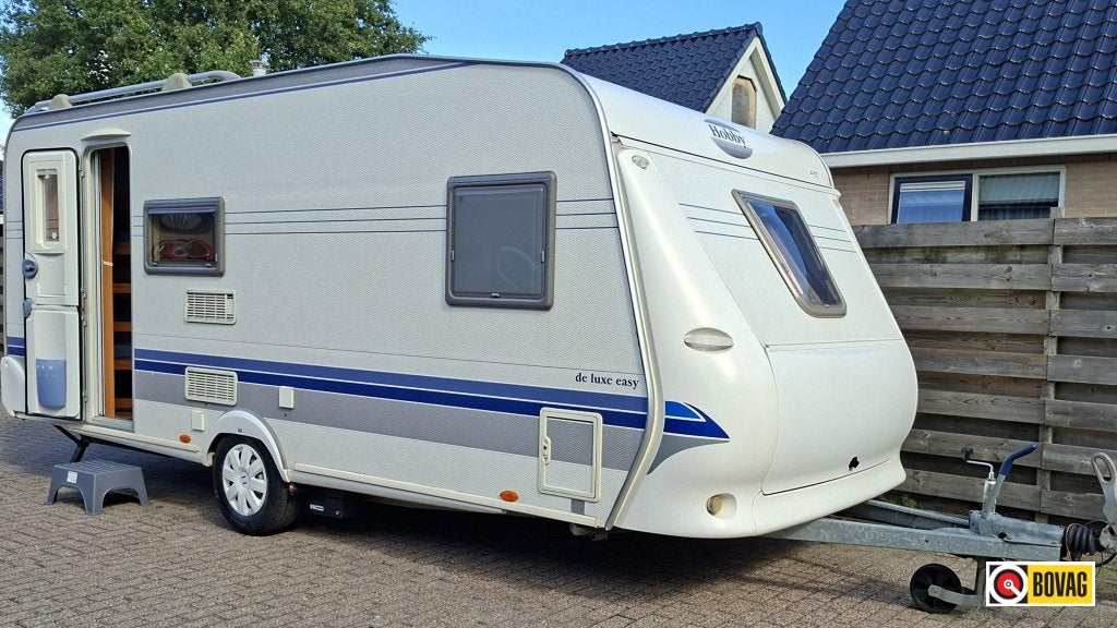 Hobby De luxe Easy 500 KMFE incl. mover en voortent !, Caravans en Kamperen, Serviceluik, Bedrijf, 5 tot 6 meter, Tot en met 6