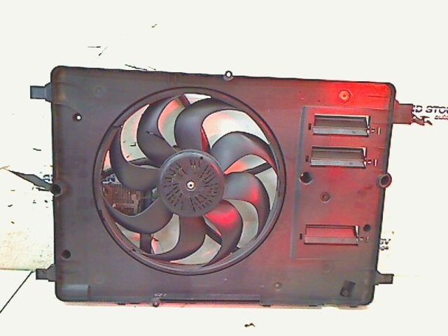 Koelventilator Volvo V40 (MV) (2015-02/2019-08) p31439882, Gebruikt, Siegburger Straße 229, Köln 50679, , Duitsland, Info@volvocars.com