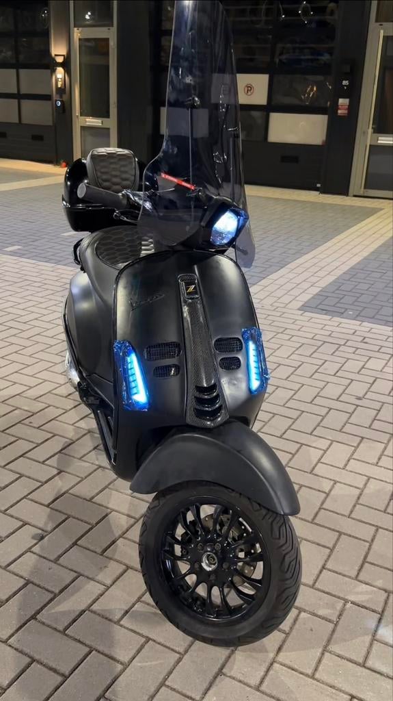 Vespa Sprint A1 300cc DD DG 2021, Fietsen en Brommers, Scooters | Vespa, Overige modellen, Maximaal 45 km/u, Ophalen of Verzenden