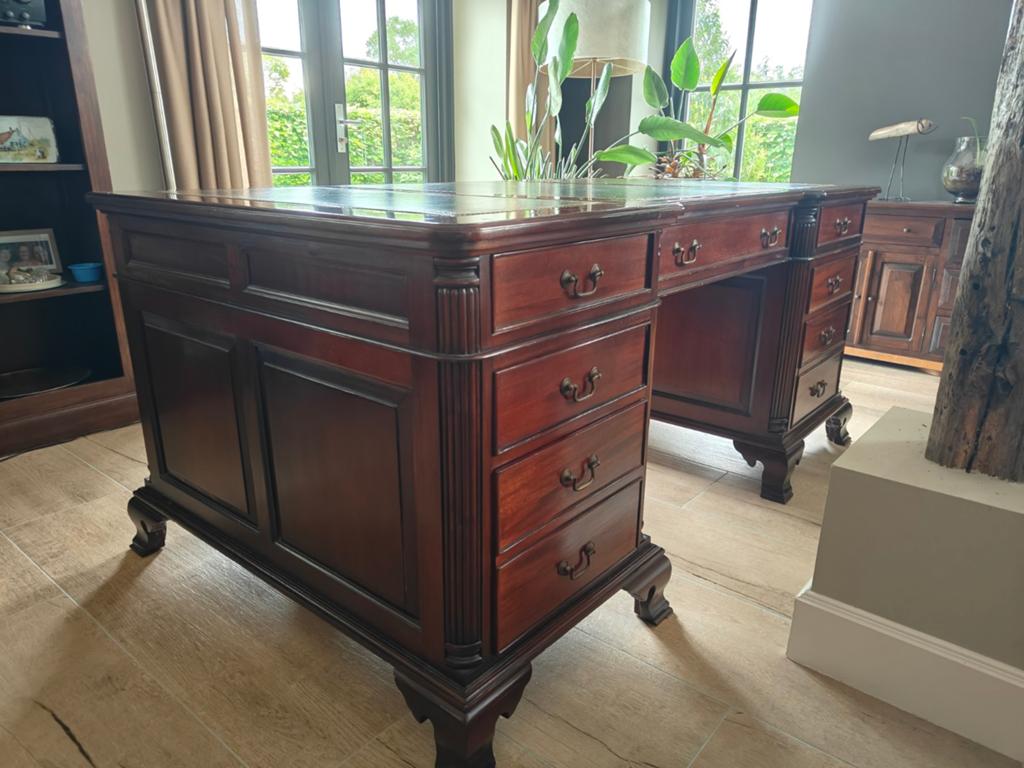 Klassiek Engels bureau 180x105x80cm dubbel zijdig, Ophalen