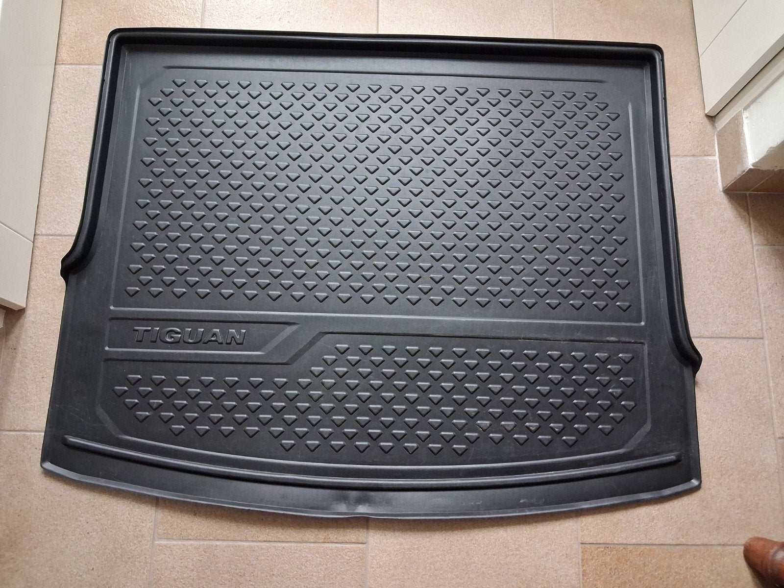 Kofferbakmat voor Volkswagen Tiguan (origineel), Ophalen, Zo goed als nieuw