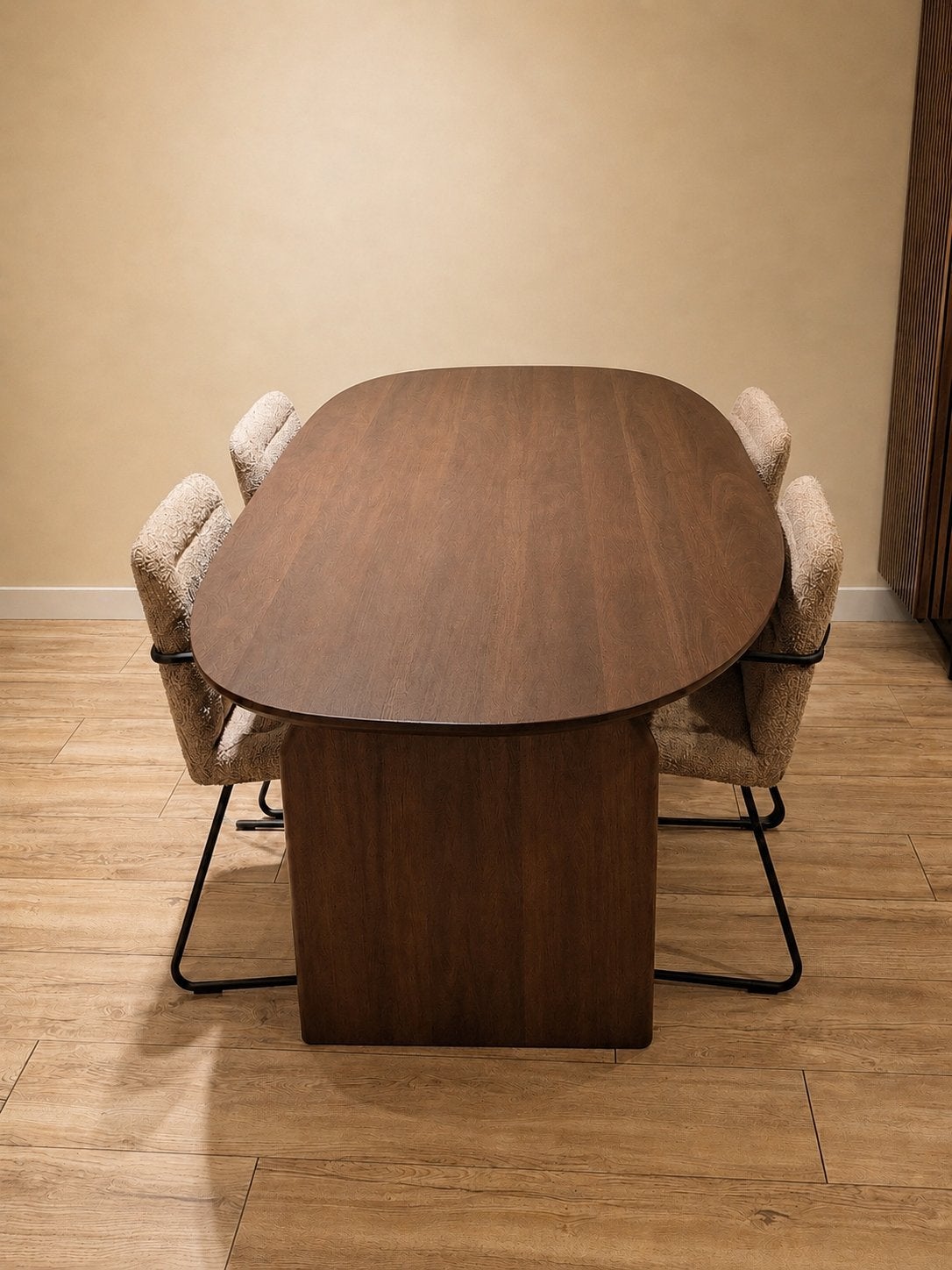 Zo goed als nieuwe eettafel 210 cm - eijerkamp, Ophalen, Zo goed als nieuw, Ovaal, 200 cm of meer