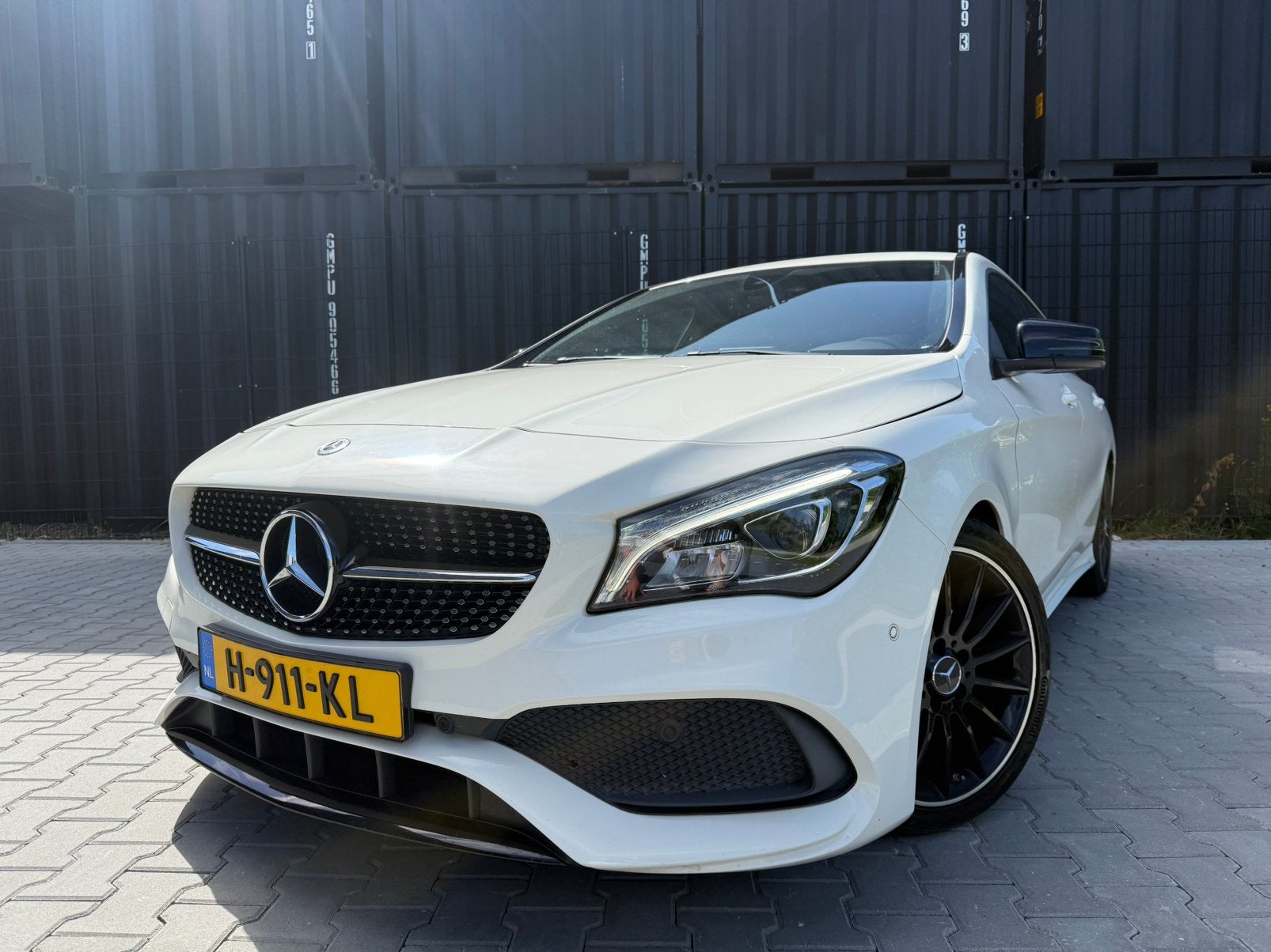 Mercedes-Benz CLA 200 Shooting Brake | AUT | Dealer OH, Auto's, Mercedes-Benz, CLA, 730 kg, Zwart, Wit