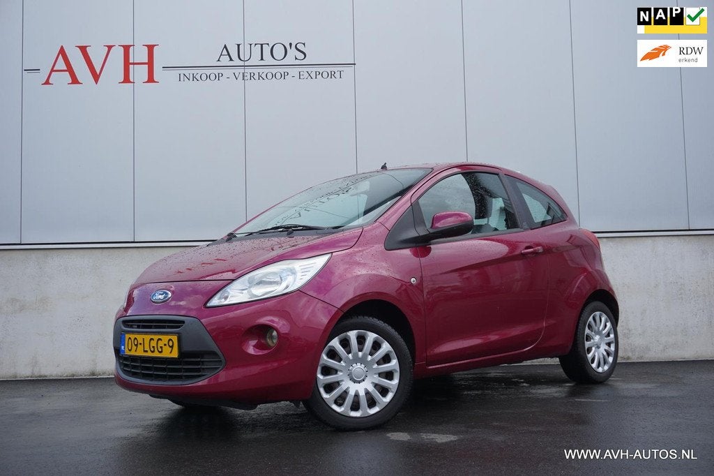 Ford Ka 1.2 Titanium, Voorwielaandrijving, Gebruikt, 1242 cc, 4 stoelen