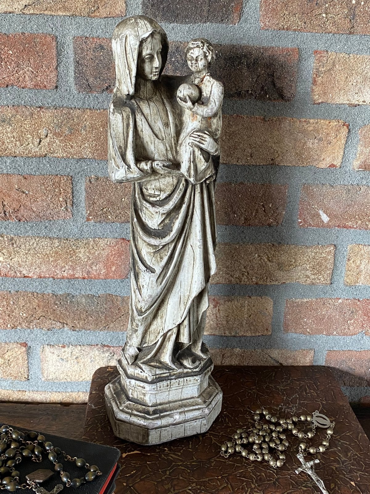 Oud religieus beeld, Madonna met kind, Ophalen of Verzenden