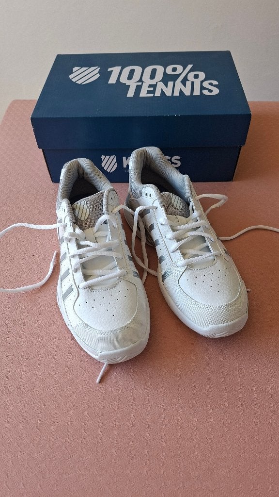 K-Swiss Wit/Zilvergrijs Tennisschoenen, L2, K-Swiss, Schoenen, Ophalen of Verzenden