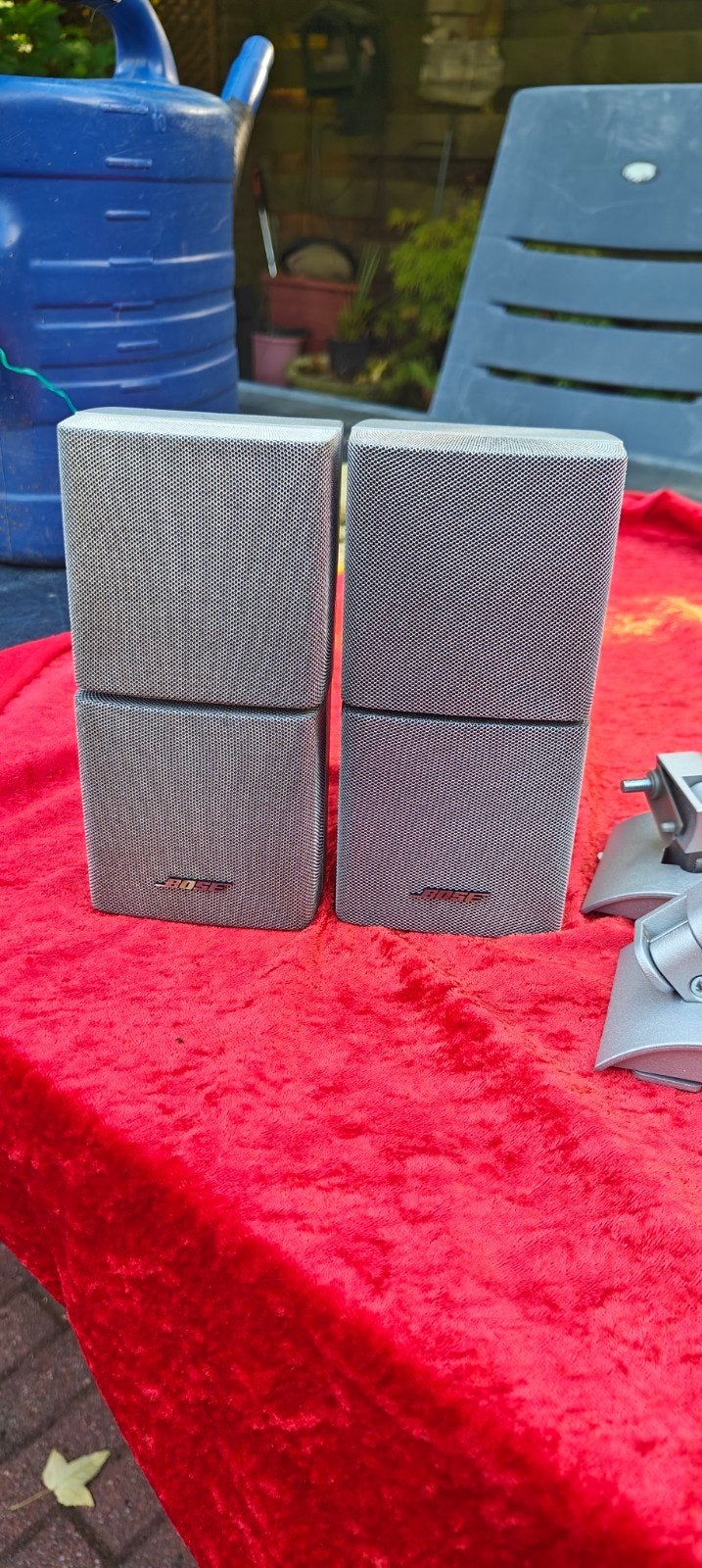 Bose Dual luidsprekers 2xzilvergrijs met ophang beugels, Overige merken, 70 watt of meer, Ophalen of Verzenden, Zo goed als nieuw