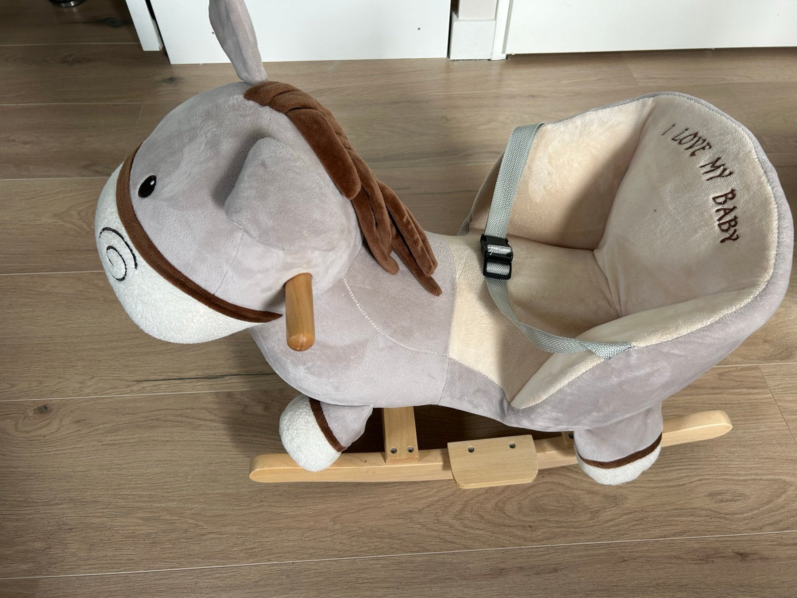 BabyGo Schommelpaard Ezel met Geluid en Veiligheidsgordel, Ophalen, Zo goed als nieuw, Overige typen, Met geluid