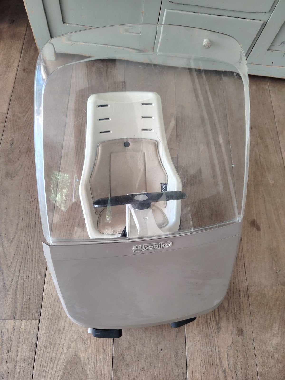 Bobike voorzitje met windscherm, Fietsen en Brommers, Ophalen, Bobike, Gebruikt, Voetsteuntjes