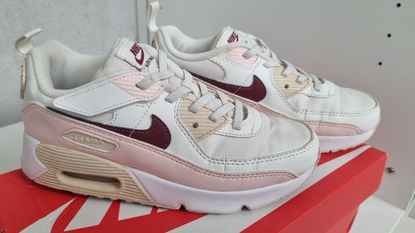 Nike Air Max Sportschoenen maat 34, Kinderen en Baby's, Kinderkleding | Schoenen en Sokken, Gebruikt, Sportschoenen, Nike, Verzenden