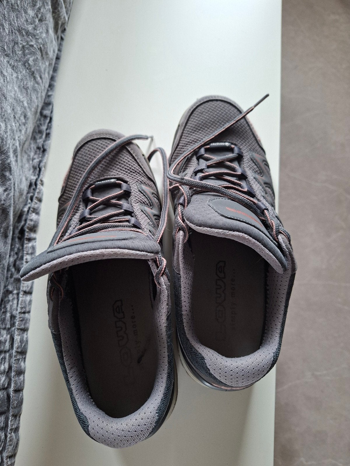 Lowa wandelschoenen - Zo goed als nieuw, Ophalen of Verzenden, Zo goed als nieuw, Schoenen