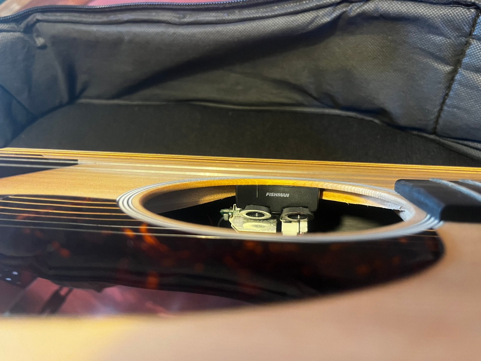 Martin DX1A semi-acoustische gitaar., Ophalen of Verzenden, Zo goed als nieuw, Western- of Steelstringgitaar