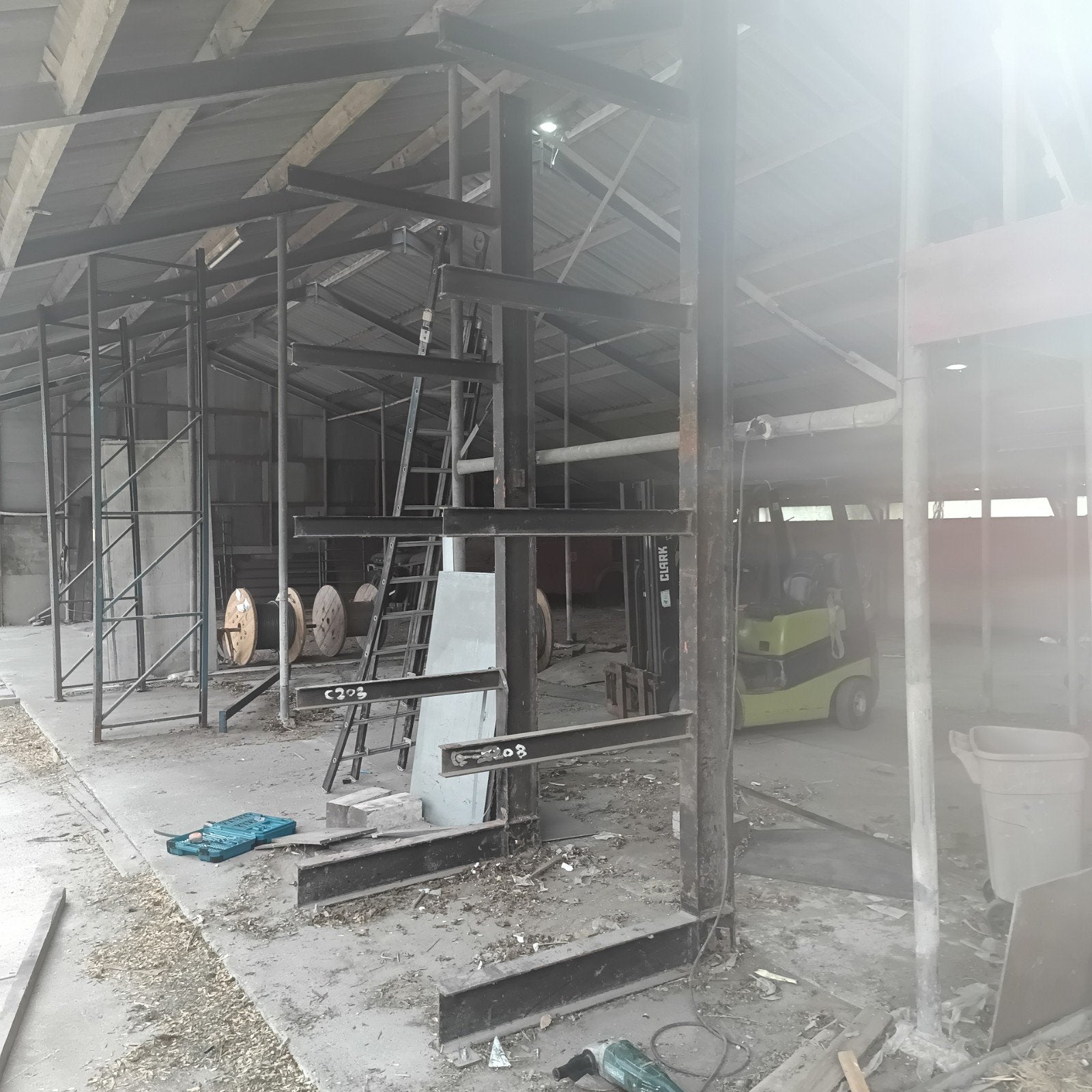 Zware draagarmstelling ipe 200 stelling