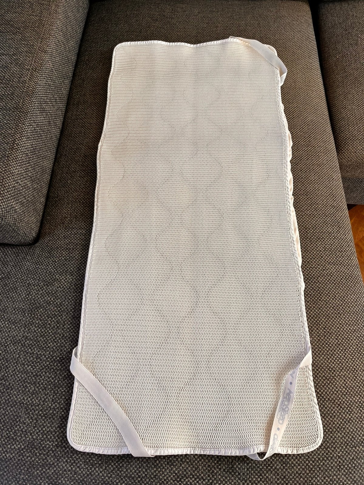 Aerosleep 3D matrasbeschermer/topper 120x60 en 2 hoeslakens, Kinderen en Baby's, Kinderkamer | Beddengoed, Gebruikt, Jongetje of Meisje