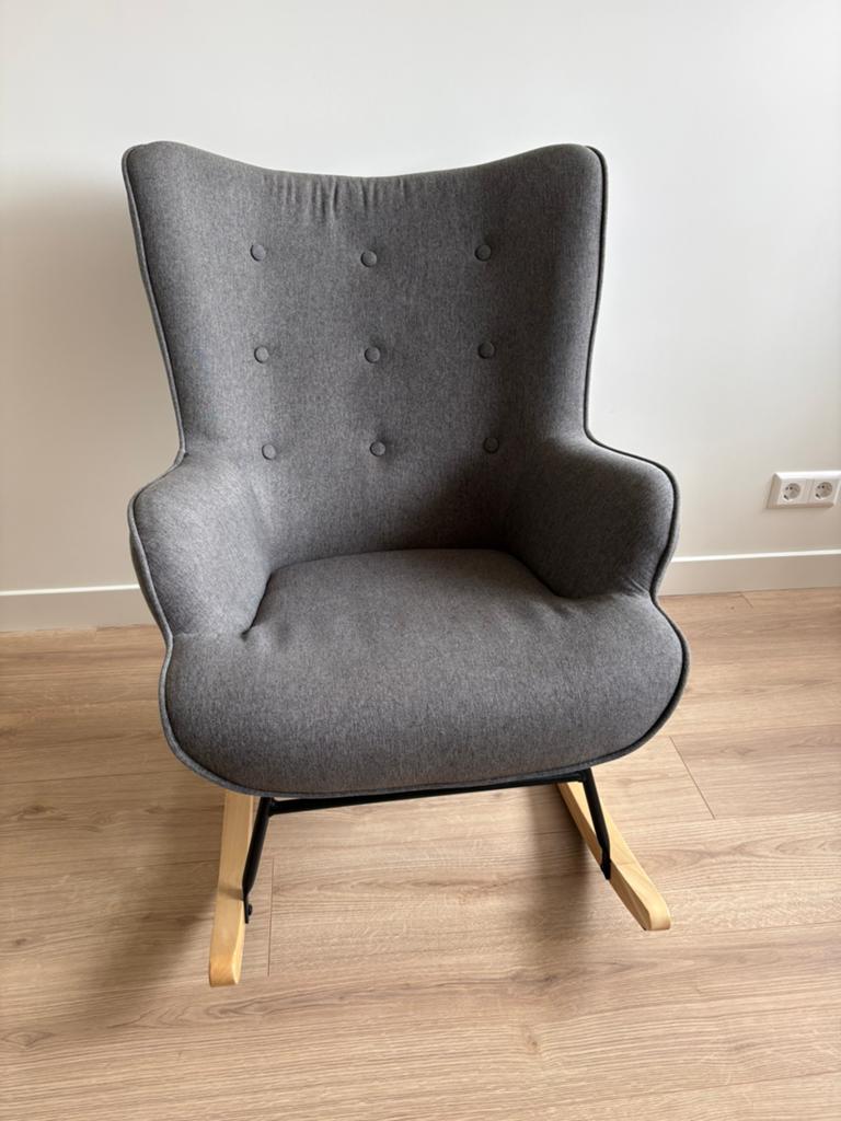 Grijze schommelstoel met stoffen bekleding, Ophalen, 75 tot 100 cm, Zo goed als nieuw, Stof
