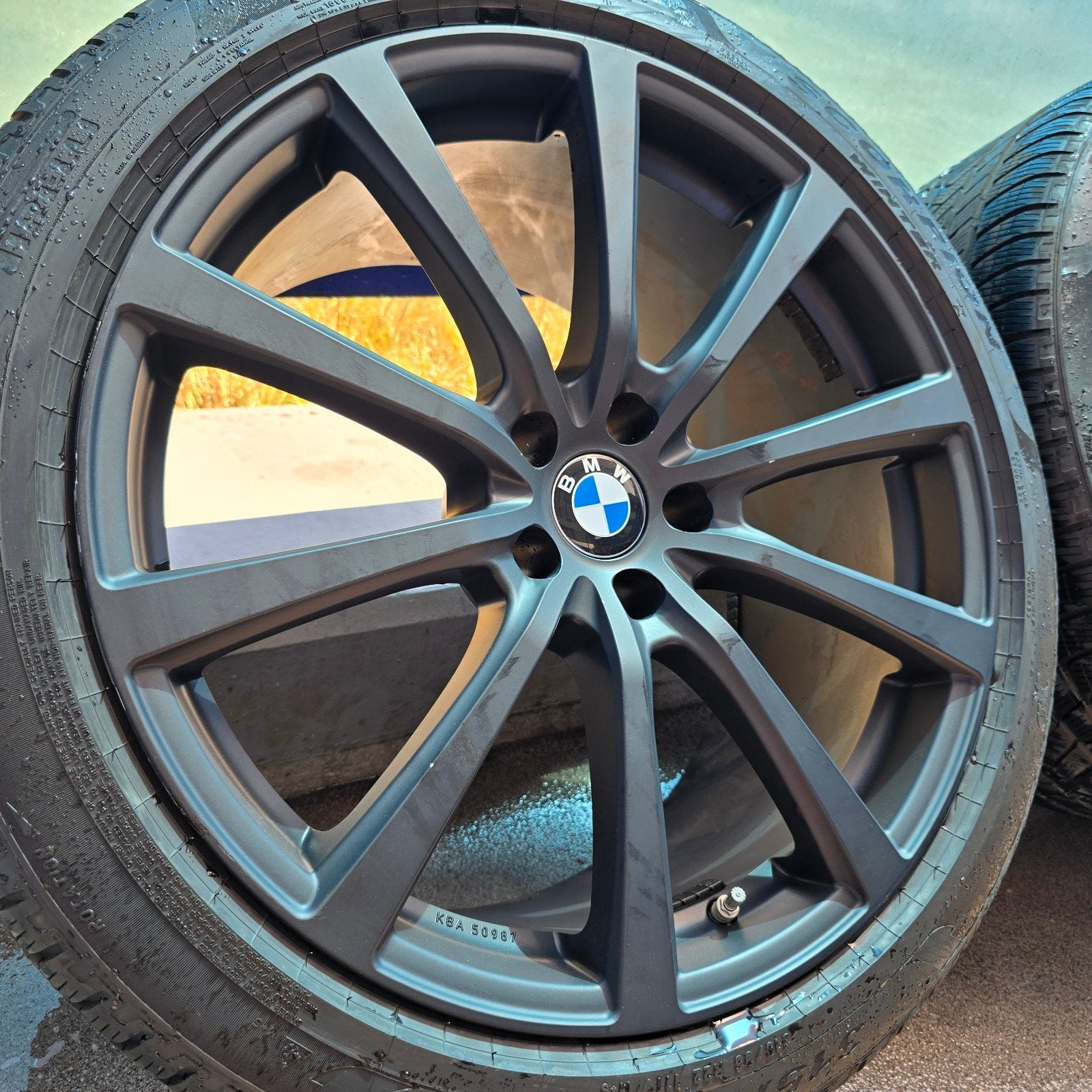 Bmw XM breedset winter 22 inch TPMS, Ophalen, Overige, Dewielbasis@outlook.com, Winterbanden