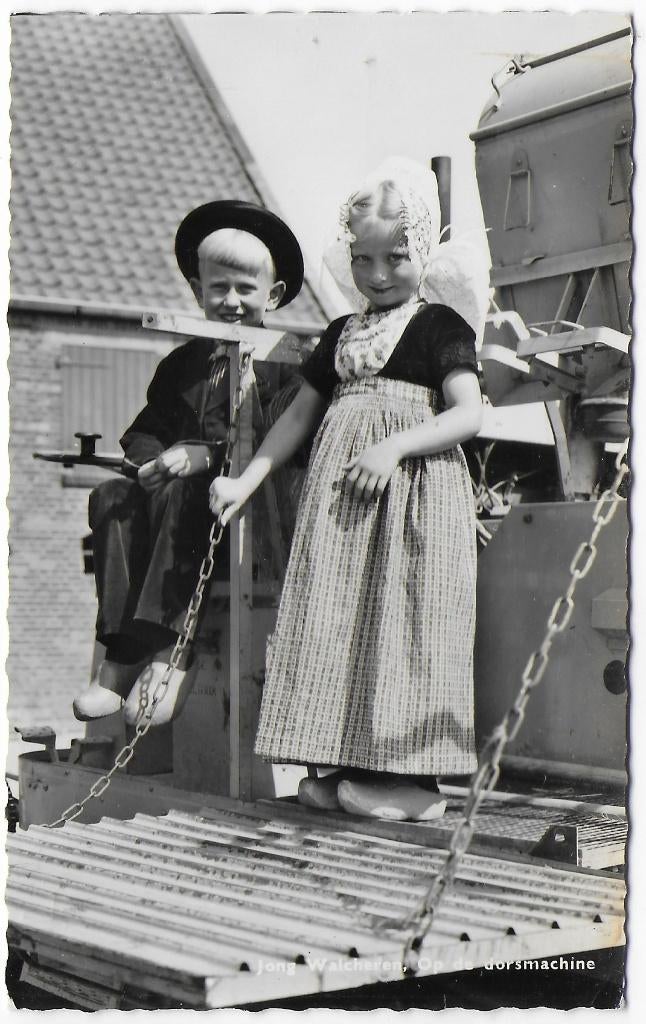 Klederdracht Walcheren ansichtkaart uit 1969  ( B7623  ), Ophalen of Verzenden, 1960 tot 1980, Gelopen, Noord-Holland