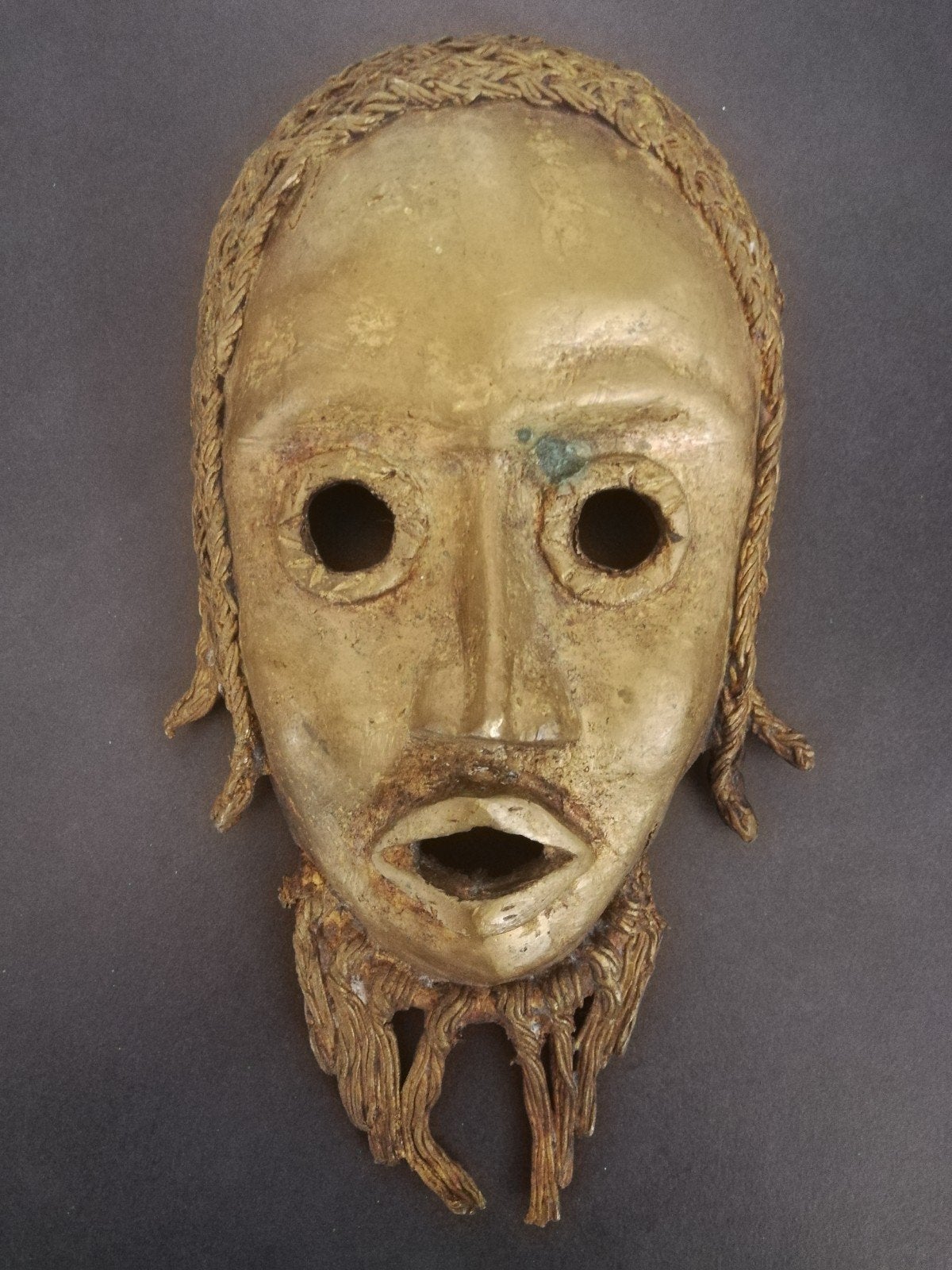 Oud bronzen masker., Antiek en Kunst, Handgemaakt, Afrika, Ophalen of Verzenden, 27 cm