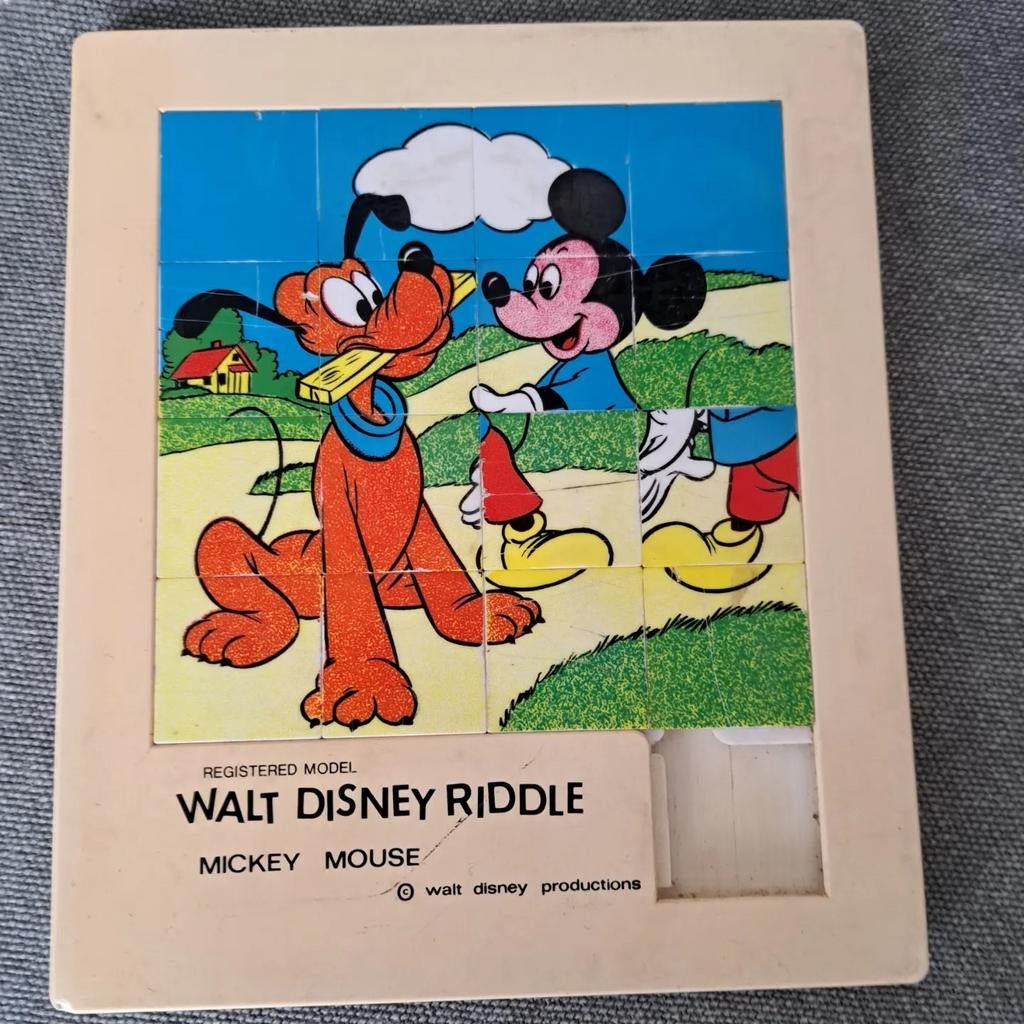 Vintage schuifpuzzel Bereboot Walt Disney Riddle 1976 p st, Ophalen of Verzenden, 10 tot 50 stukjes, Gebruikt, 6 jaar of ouder