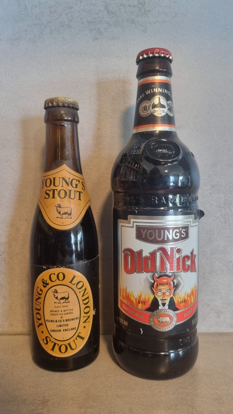 Young's Old Nick '03, Wandsworth (alleen de rechter), Ophalen of Verzenden, Zo goed als nieuw, Flesje(s), Overige merken