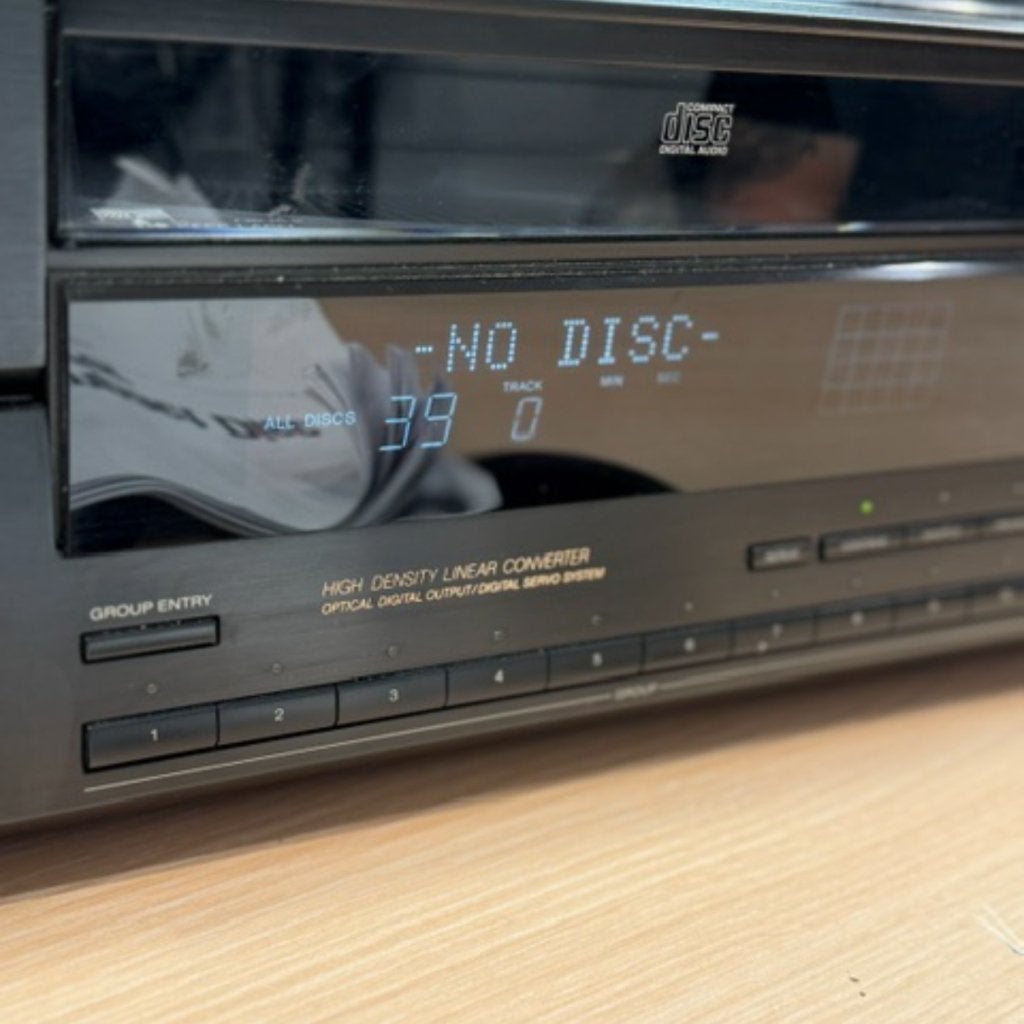 Sony cdp-cx 100 cd wisselaar met afstandbediening en boekje, Audio, Tv en Foto, Cd-spelers, Sony, Gebruikt, Support@sony.com, 1-7-1 Konan, Minato-ku
Tokyo 108-0075
Japan