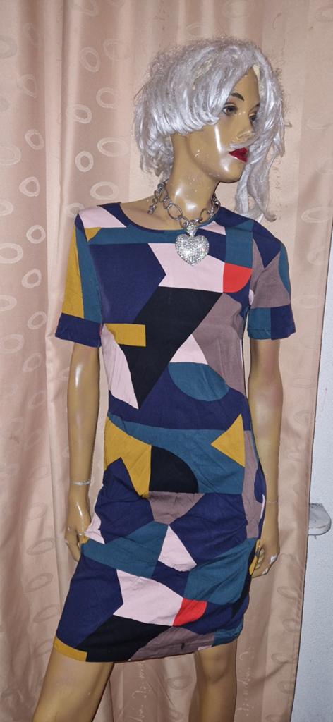 Kleurrijke jurk met geometrisch patroon nümph maat 38 zgan, Maat 38/40 (M), Blauw, Ophalen of Verzenden, Zo goed als nieuw