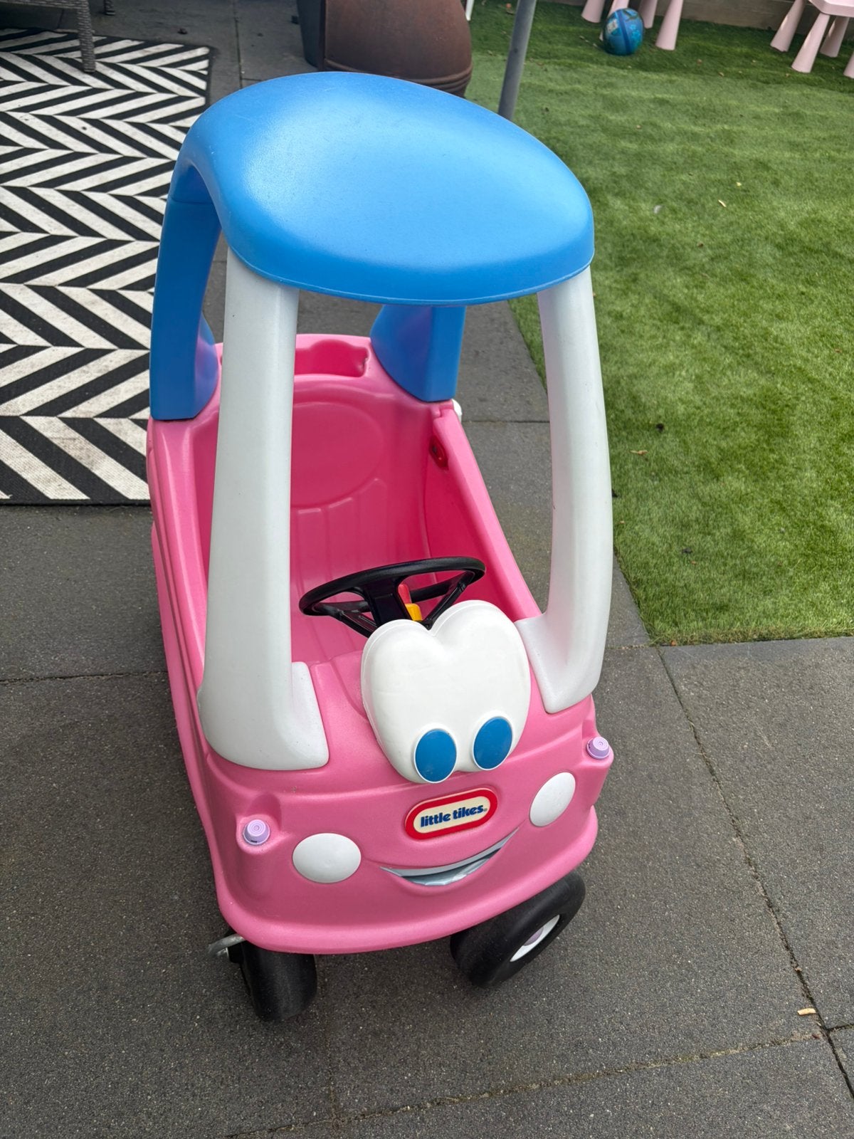 Zo goed als nieuw- De Little Tikes Cozy Coupe Roze, Ophalen, Zo goed als nieuw, Jongen of Meisje