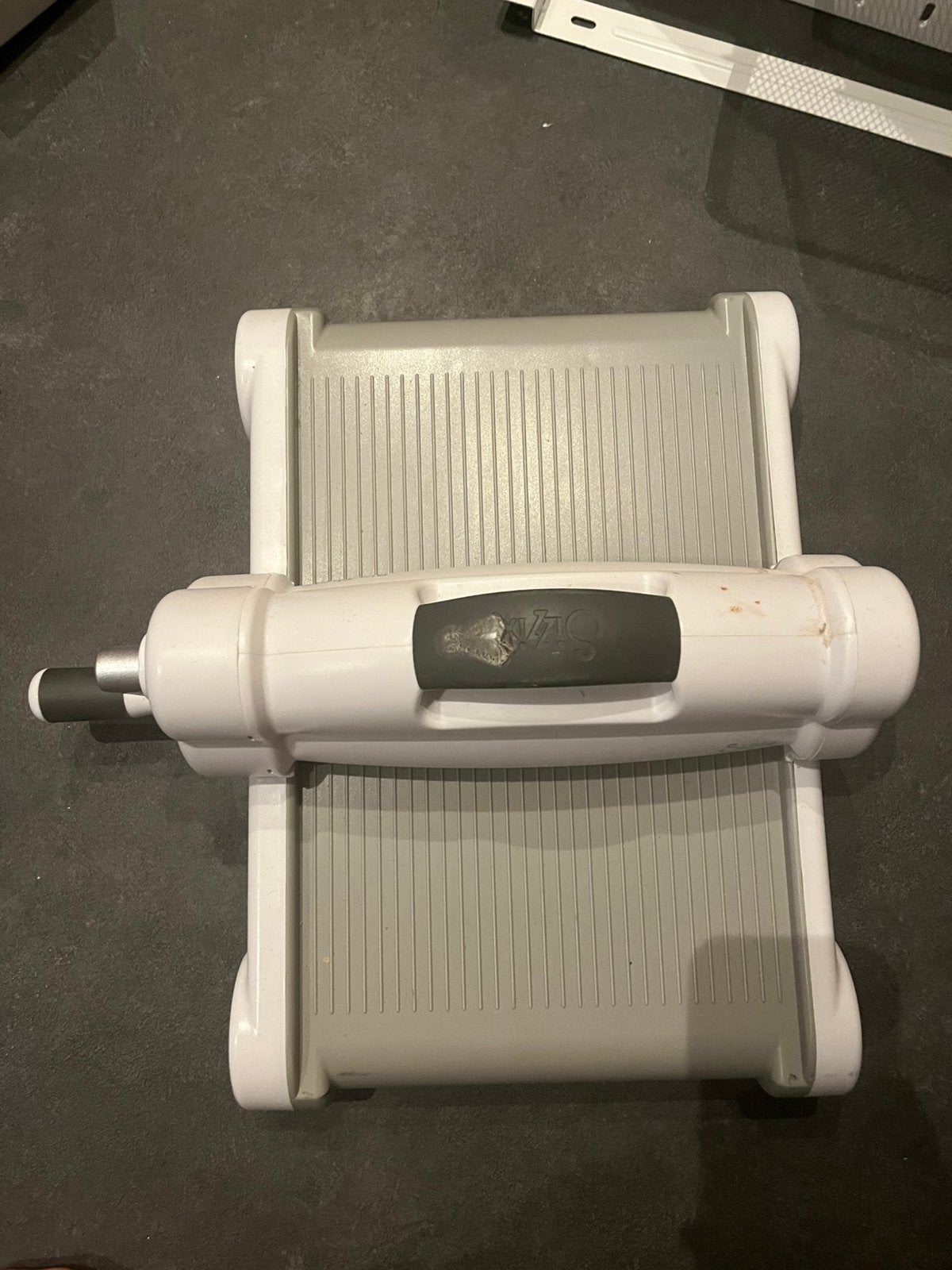Embossing Machine A4, Ophalen, Zo goed als nieuw