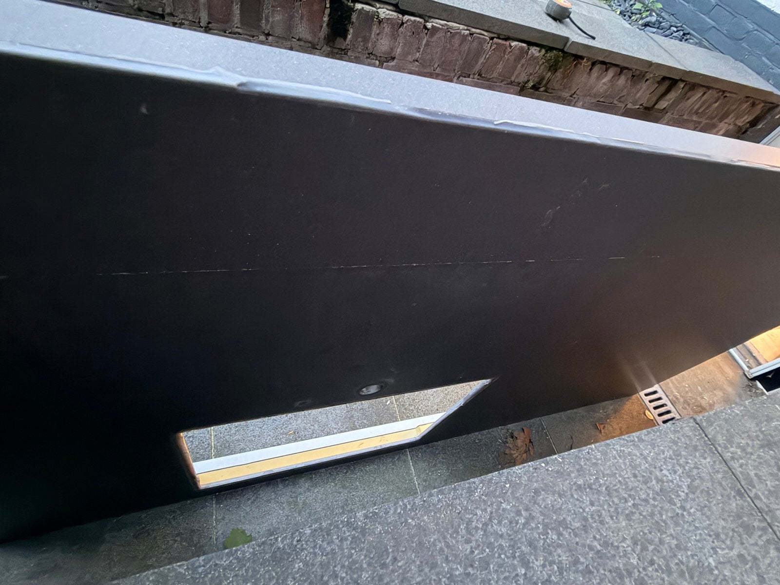 Merk HPL-plaat met isolatie en uitsparing, Ophalen, Gebruikt, HPL, 20 tot 50 mm