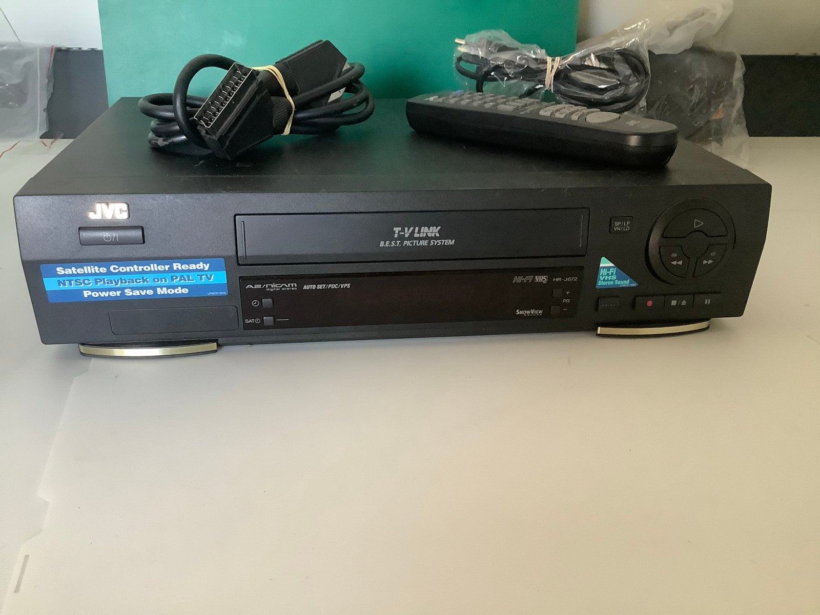 JVC Hi-Fi VHS Videorecorder HR-J672 met afstandsbediening, Ophalen of Verzenden, Gebruikt, VHS-speler of -recorder