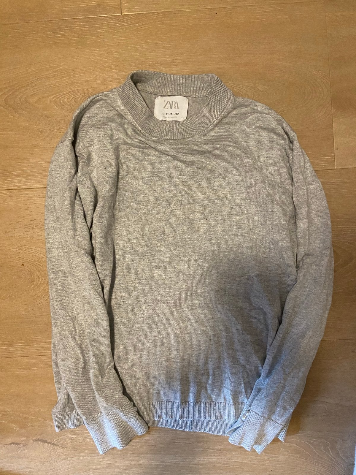 Zara trui maat 152 met parelmoer knoopjes, Kinderen en Baby's, Kinderkleding | Maat 152, Ophalen of Verzenden, Gebruikt, Meisje