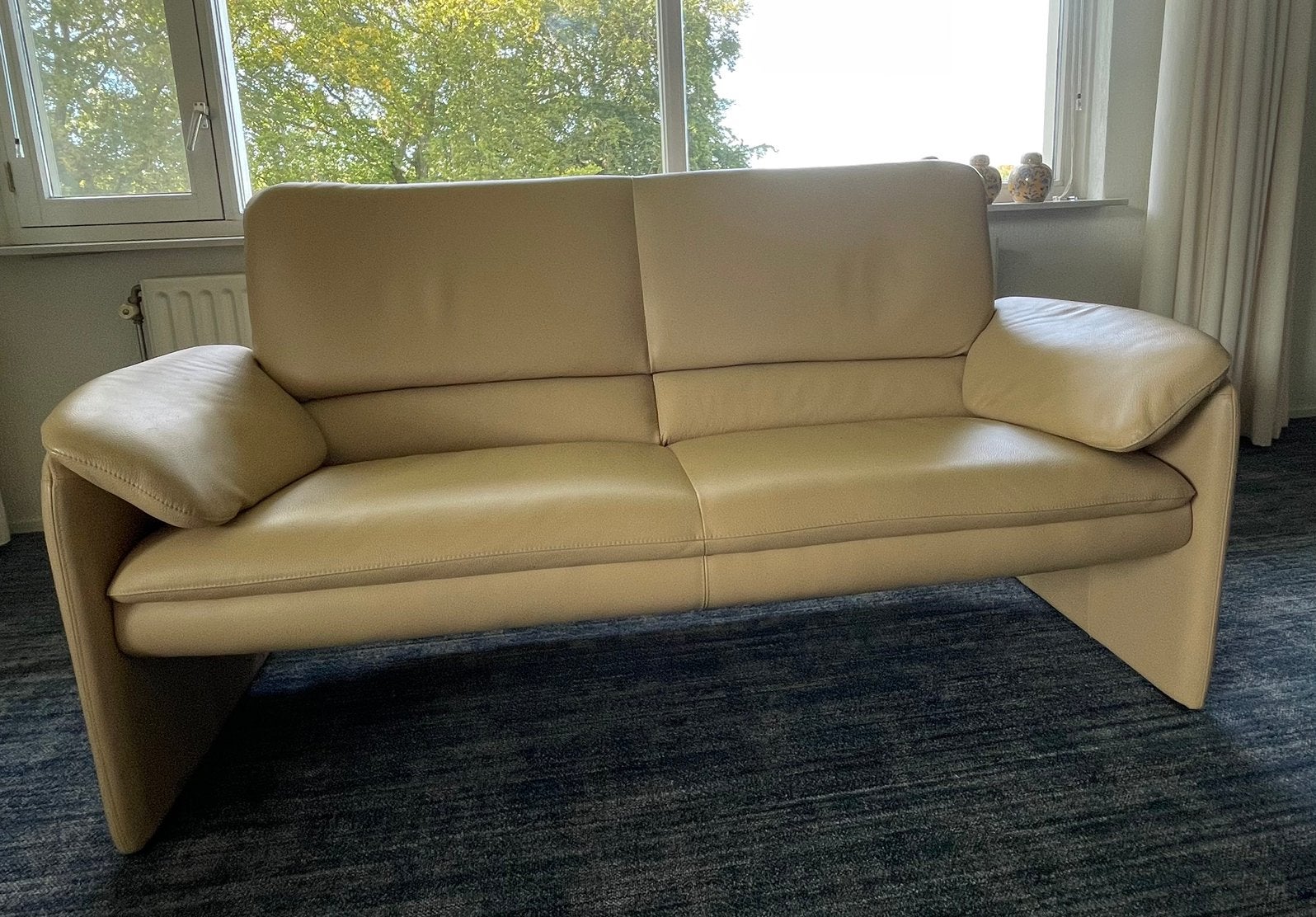 Leolux evidence catalpa 2,5 zitsbank Beige leer Hoog model, Ophalen, Tweepersoons, Zo goed als nieuw, Leer