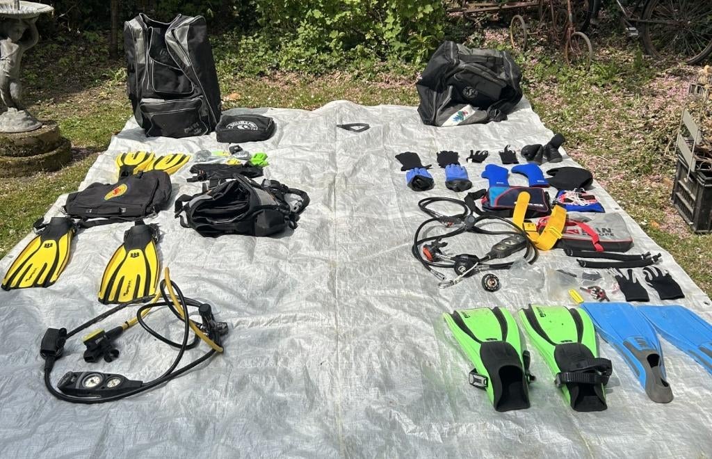 2 Tassen met duikartikelen, Watersport en Boten, Ophalen, Gebruikt, Overige typen
