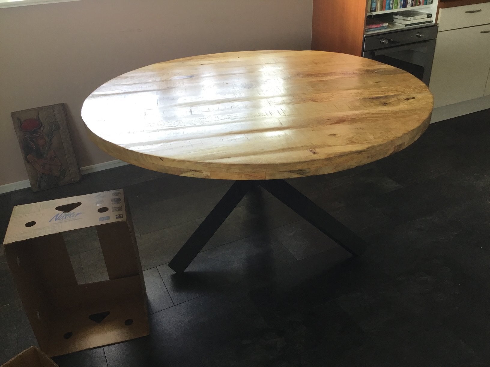 Eetkamertafel met massief mango blad metalen poot, Huis en Inrichting, Tafels | Eettafels, Ophalen of Verzenden, Zo goed als nieuw