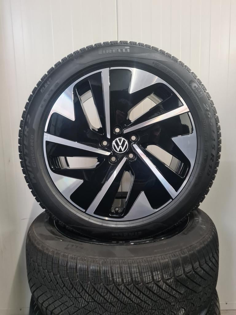 19' Volkswagen VW ID.7 Hudson met winterbanden 8mm, Auto-onderdelen, Banden en Velgen, 19 inch, Banden en Velgen, Nieuw, 235 mm