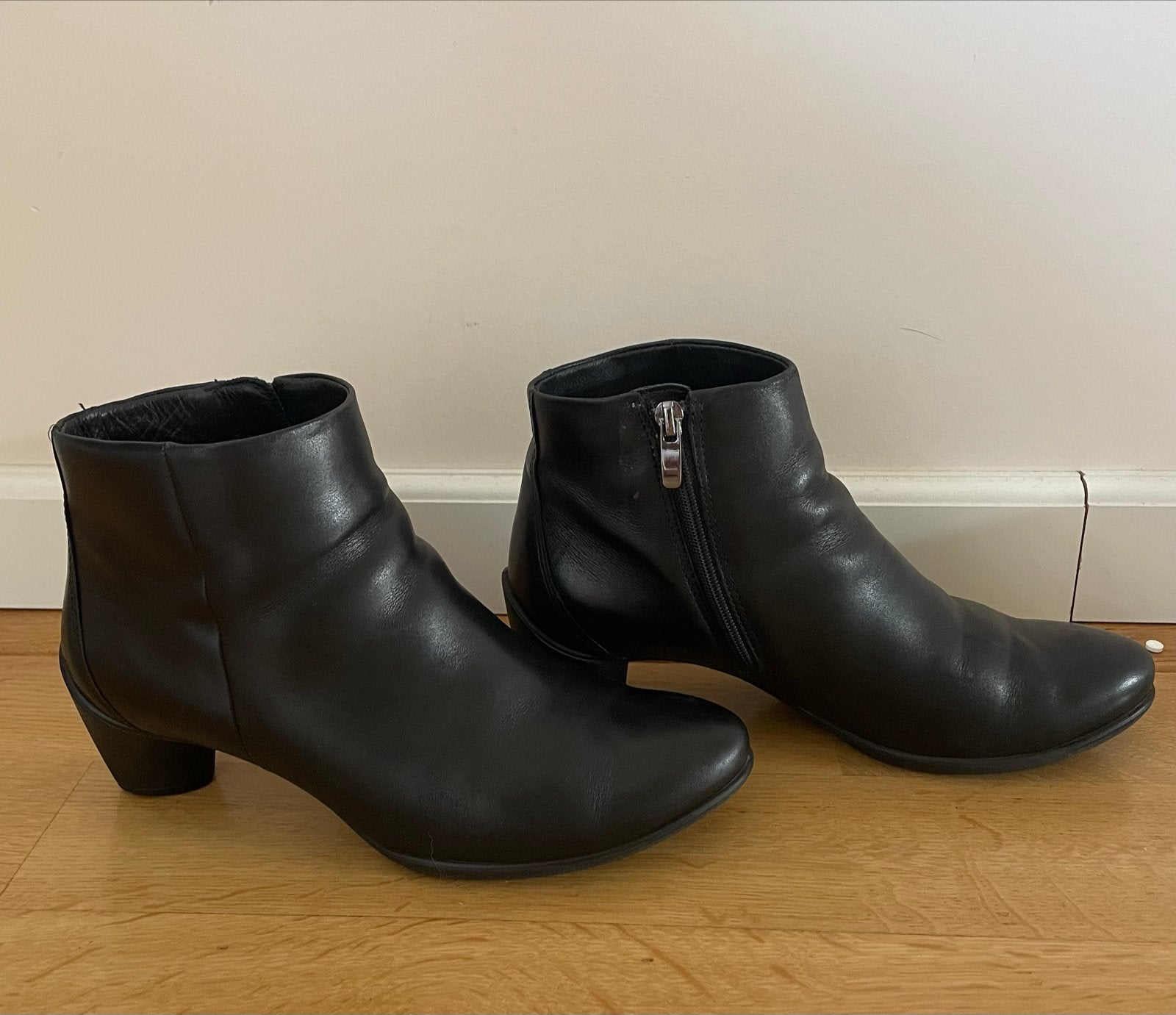 ECCO Zwarte Leren Enkellaarsjes - Maat 38, Kleding | Dames, Schoenen, Ophalen, Gedragen, Zwart, Lage of Enkellaarzen
